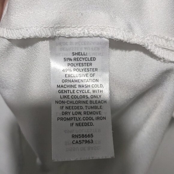 Nordstrom | Pleat back sleeveless top in Ivory Cloud - Picture 3 of 7